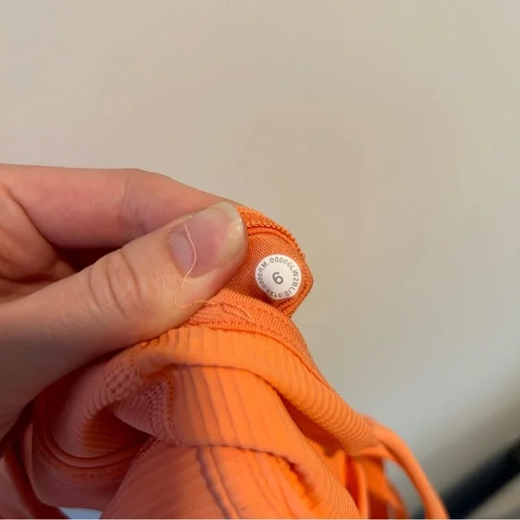 Lululemon Energy Longline Bra Ribbed Luxtreme *Medium Support, B-D Cups Size 6 - Picture 6 of 6